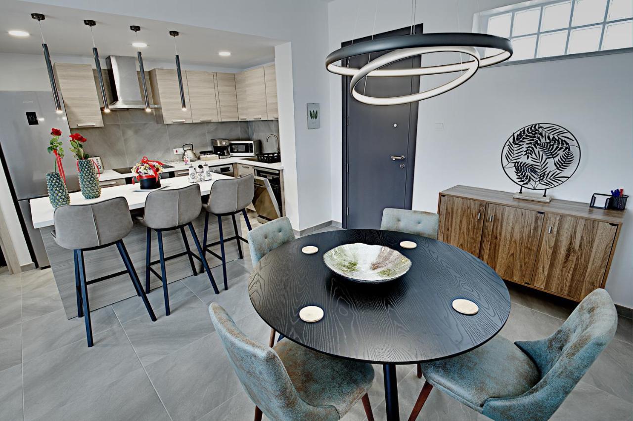 Golden Tree Apartment Paralimni Luaran gambar